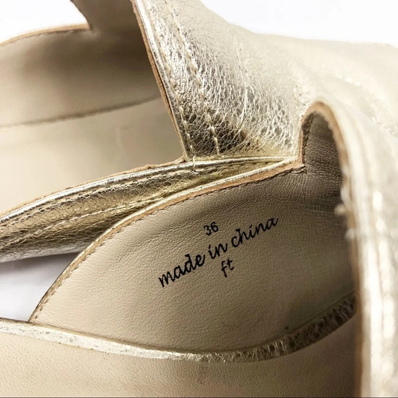 Joie | Delaney Gold Mules Flats - Picture 7 of 8